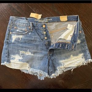 American Eagle High Rise Festival Shorts